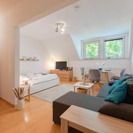 Stay Awesome - Schonfeld Apartment, Netflix Und Kostenloses Parken Kassel Zewnętrze zdjęcie